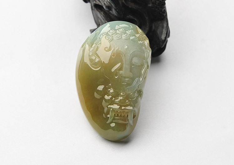 糯冰种褐黄翡佛与魔一念之差挂件