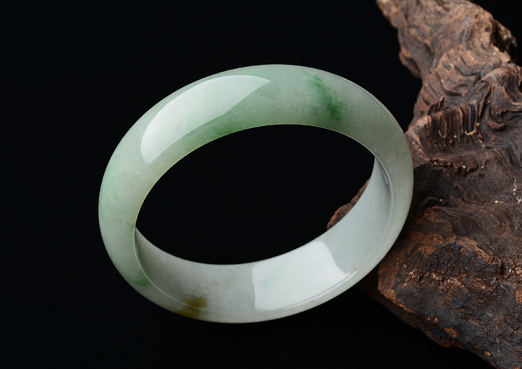 糯冰种晴水飘花手镯（57mm）