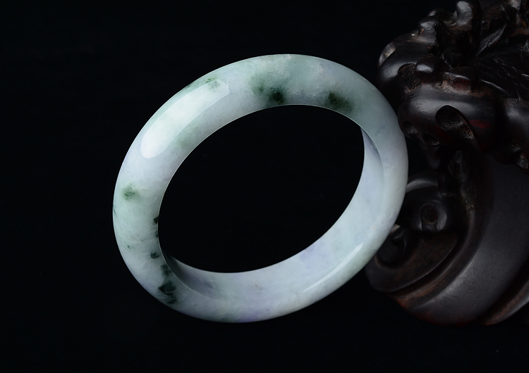 糯冰种春带彩手镯（53.5mm）