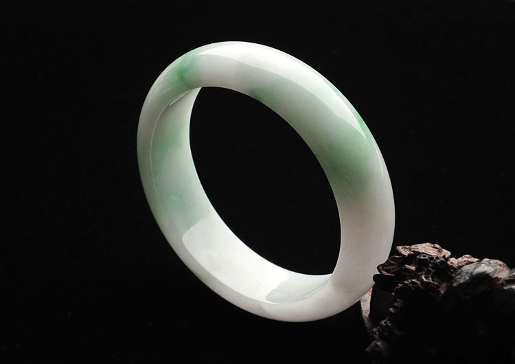 糯冰种飘翠手镯(57.8mm)