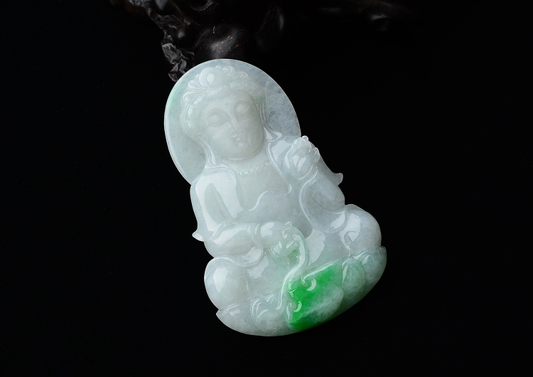 糯冰种飘翠莲花观音挂件