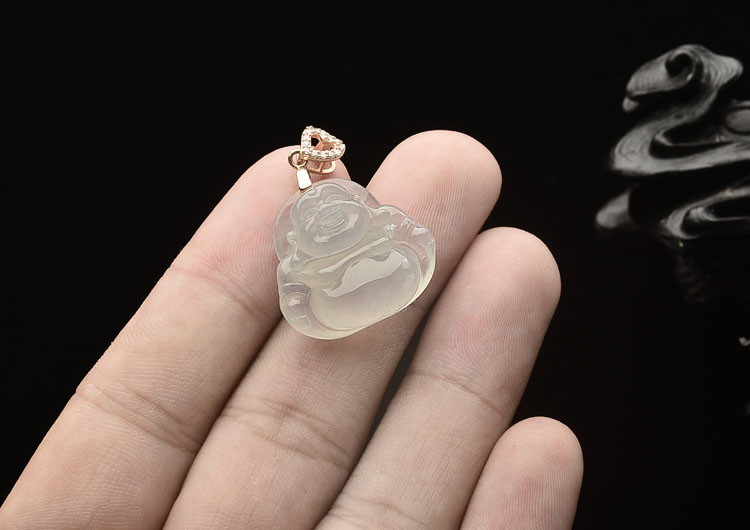 冰种淡晴水玉佛挂件