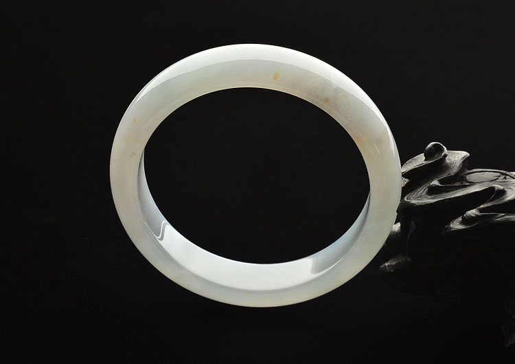 糯冰种晴水略飘黄翡手镯(57.5mm)
