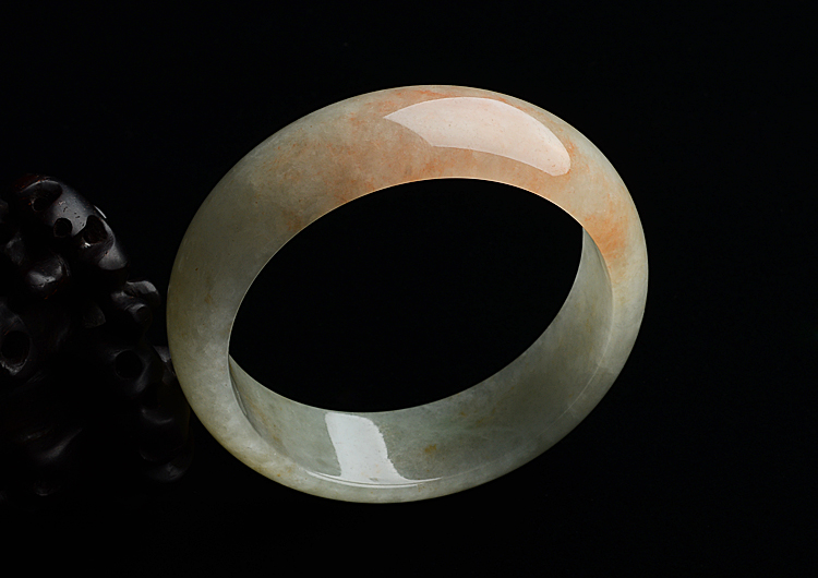 糯冰种飘红花手镯（58.2mm）