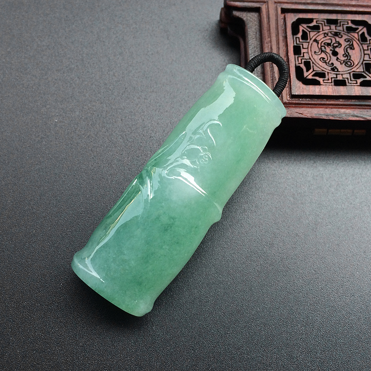 (超值推荐)糯冰种晴水略飘花节节高挂件