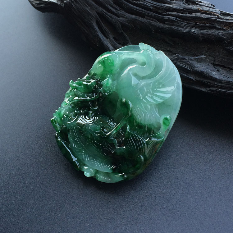 糯冰种飘花独占鳌头挂件