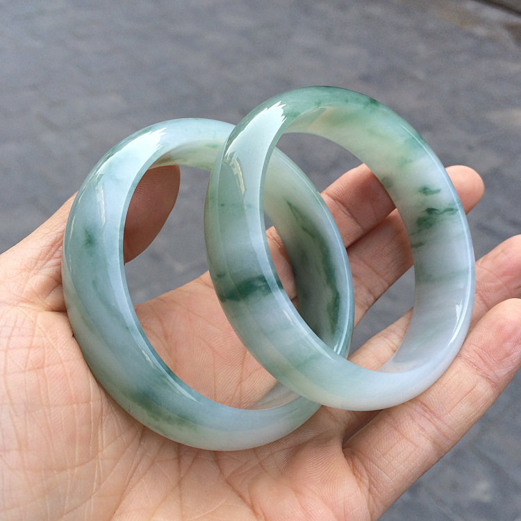 (超值推荐)糯冰种飘花手镯（一批）