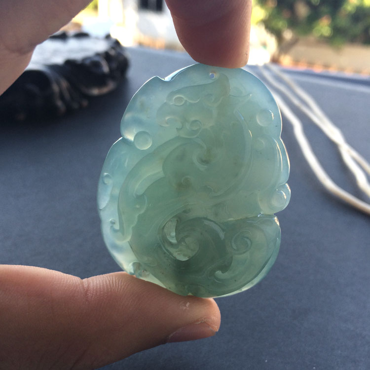 冰种晴水仿古龙挂件