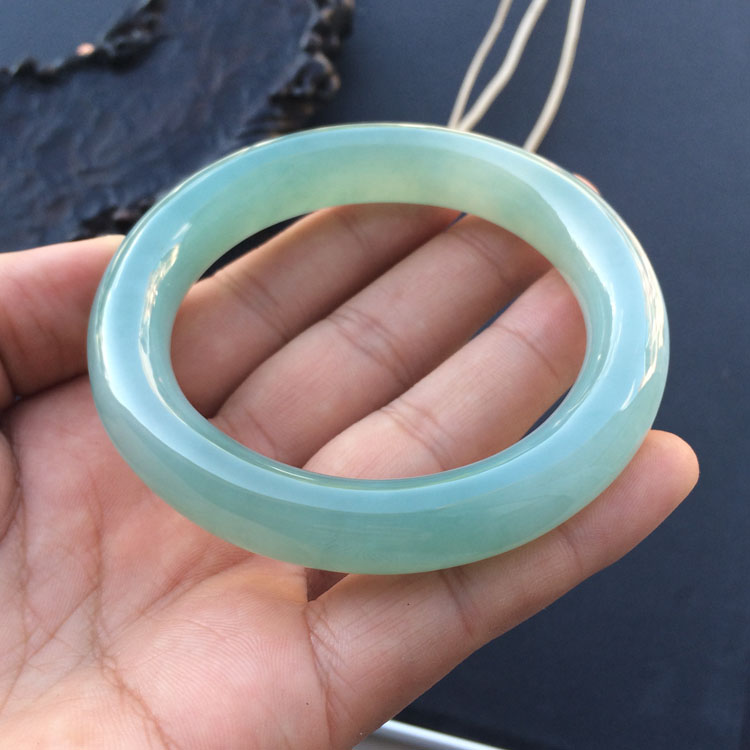 (超值推荐)冰种晴水圆条手镯（57.9mm）