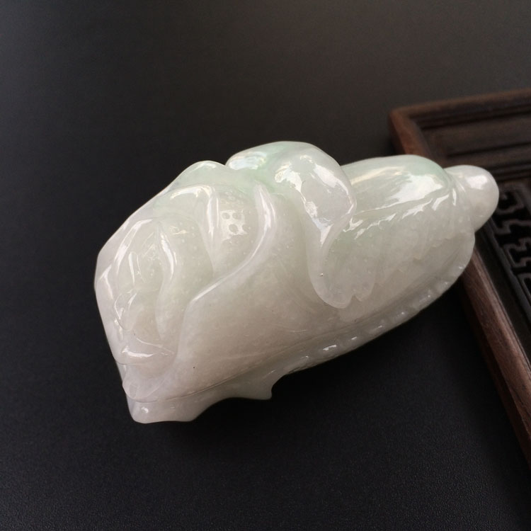 (超值推荐)糯冰种晴水白菜挂件