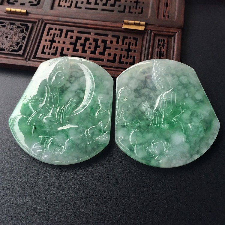 （超值推荐）冰种飘翠观音挂件（单价）