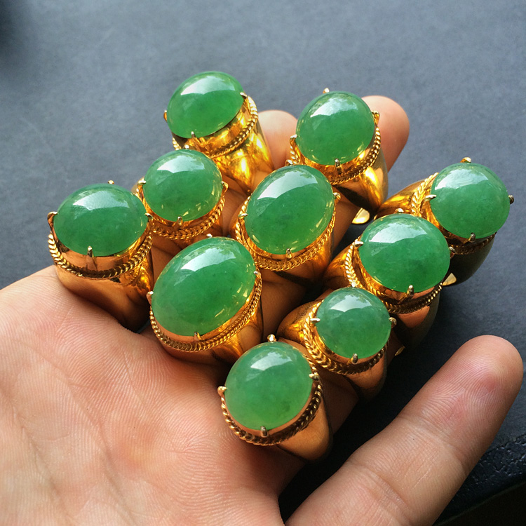 糯冰种翠色戒面十颗（一批走）