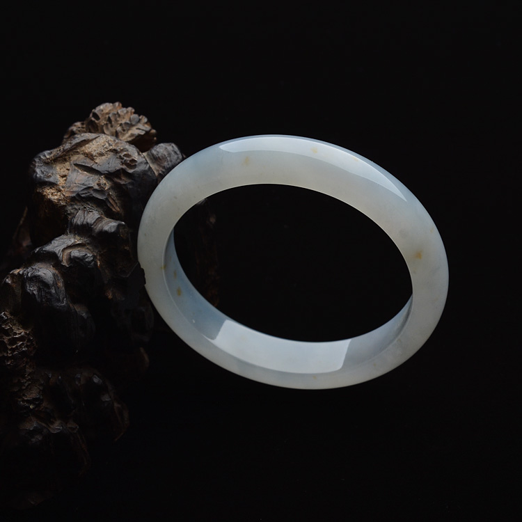 糯冰种晴水略带黄翡手镯（55mm）