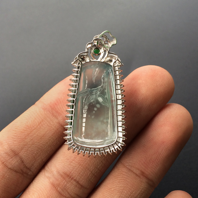 https://jdimg.jaadee.net//images/201504/goods_img/49903_P_1430105486763.jpg