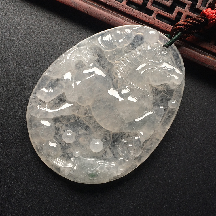 (超值推荐)冰玻种略飘花龙马精神挂件