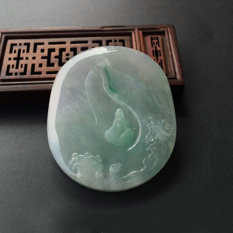 (超值推荐)糯冰种淡三彩静悟挂件