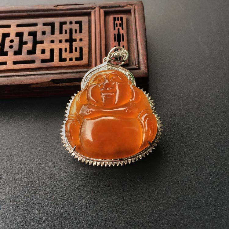 (超值推荐)冰种褐黄翡镶白金钻石玉佛胸坠