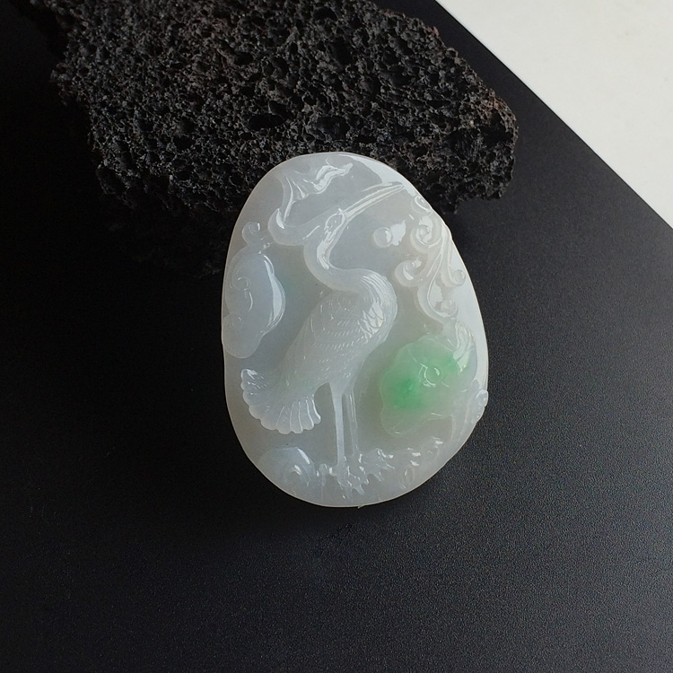 糯冰种飘翠一路连科挂件