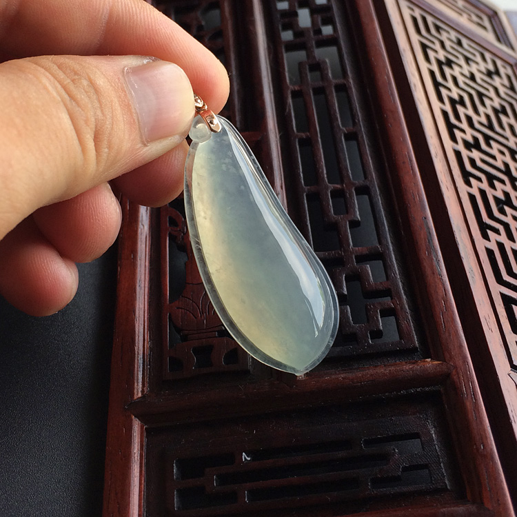 (超值推荐)冰种淡晴水福瓜挂件