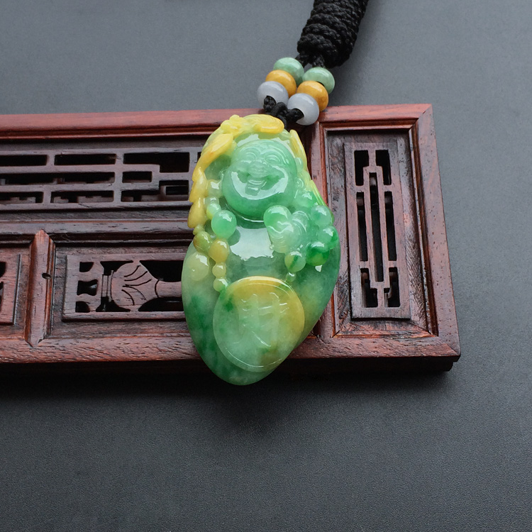 糯冰种黄加绿纳福挂件