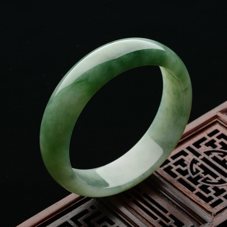 (超值推荐)糯冰种晴水飘花手镯(61.5mm)