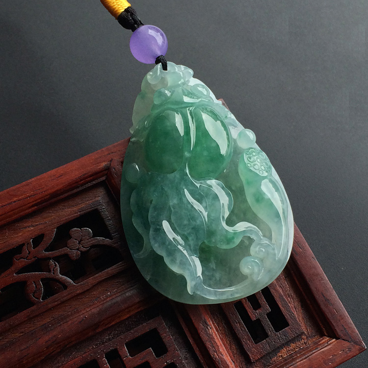 糯冰种飘花年年有余挂件