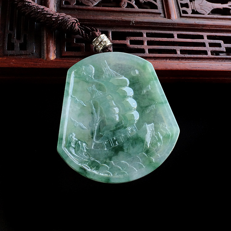 糯冰种飘花一帆风顺挂件