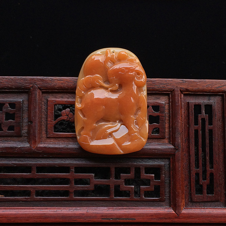 (超值推荐)糯冰种红黄翡样样如意挂件