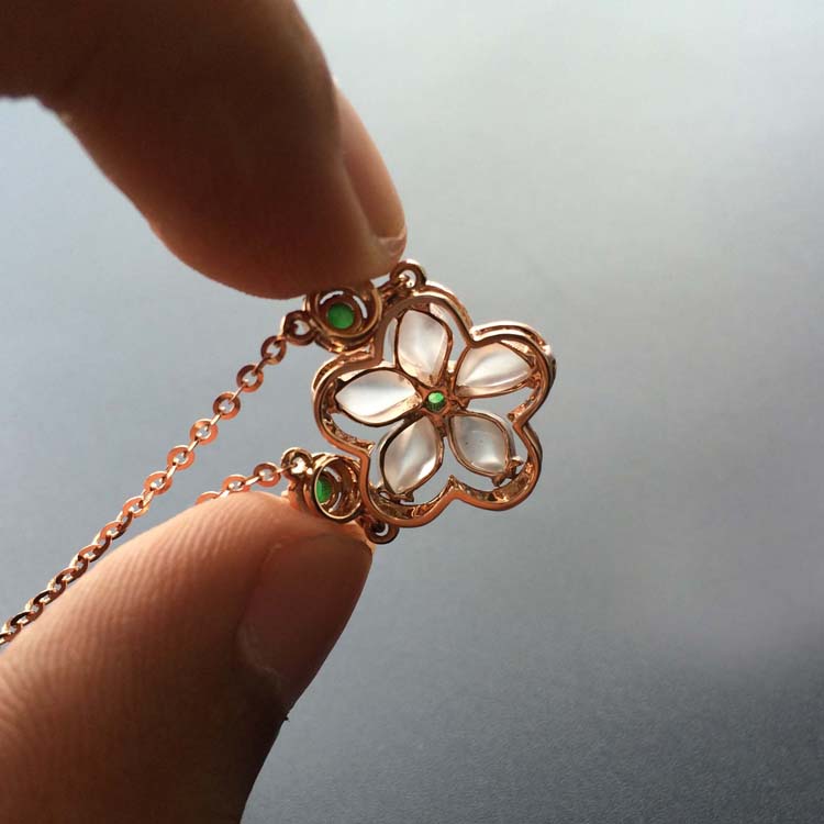 https://jdimg.jaadee.net//images/201506/goods_img/51799_P_1433380986447.jpg