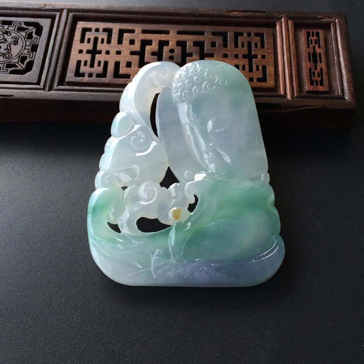 (超值推荐)糯冰种三彩释迦牟尼挂件
