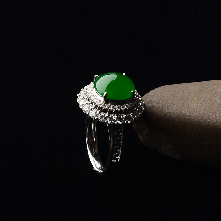 (超值推荐)冰种正阳绿镶白金钻石戒指