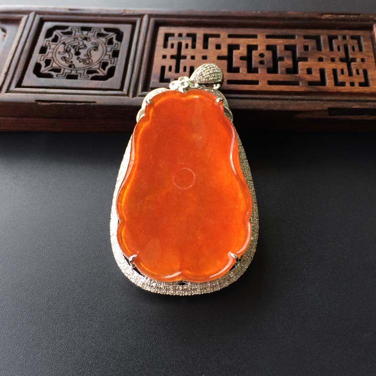 (超值推荐)冰种红黄翡镶白金钻石荷叶胸坠