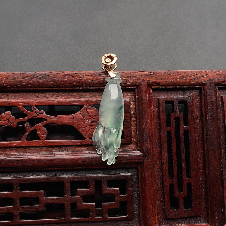 冰玻种飘花佛手挂件