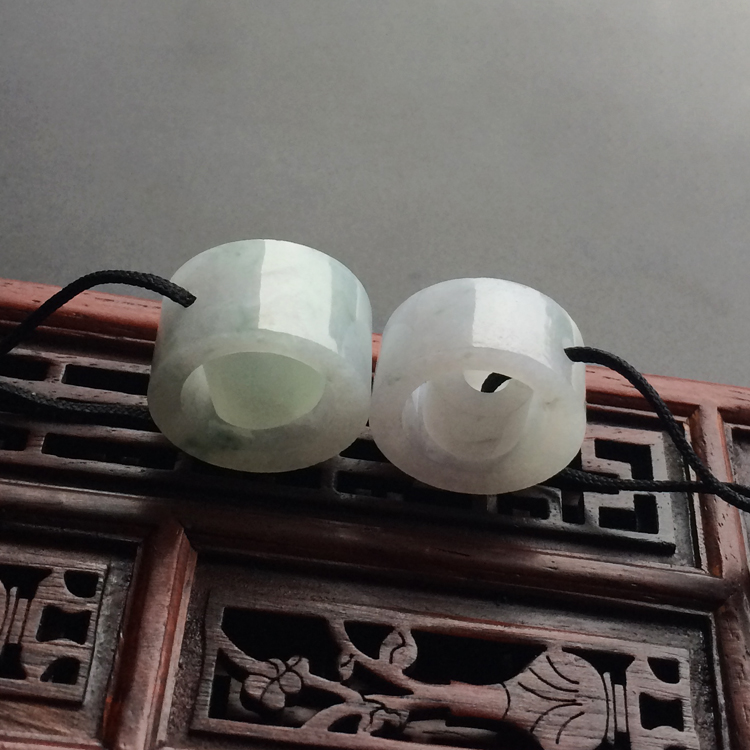 (超值推荐)糯冰种淡晴水飘花路路通挂件(单价)