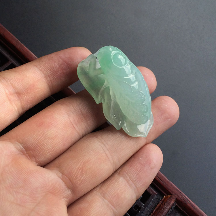 https://jdimg.jaadee.net//images/201506/goods_img/52337_P_1434434090538.jpg