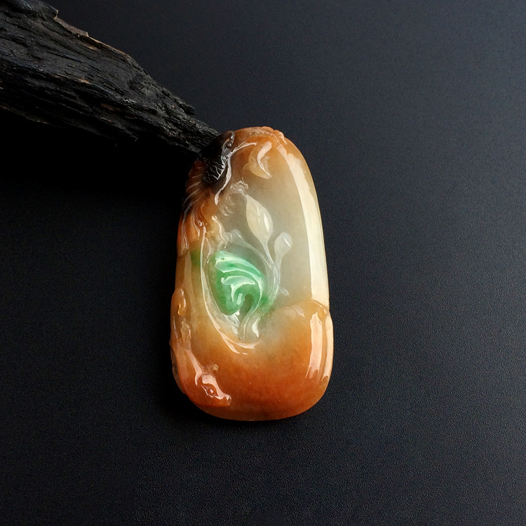 糯冰种三彩满载而归挂件