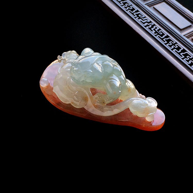 (超值推荐)糯冰种晴水红黄翡招财进宝挂件