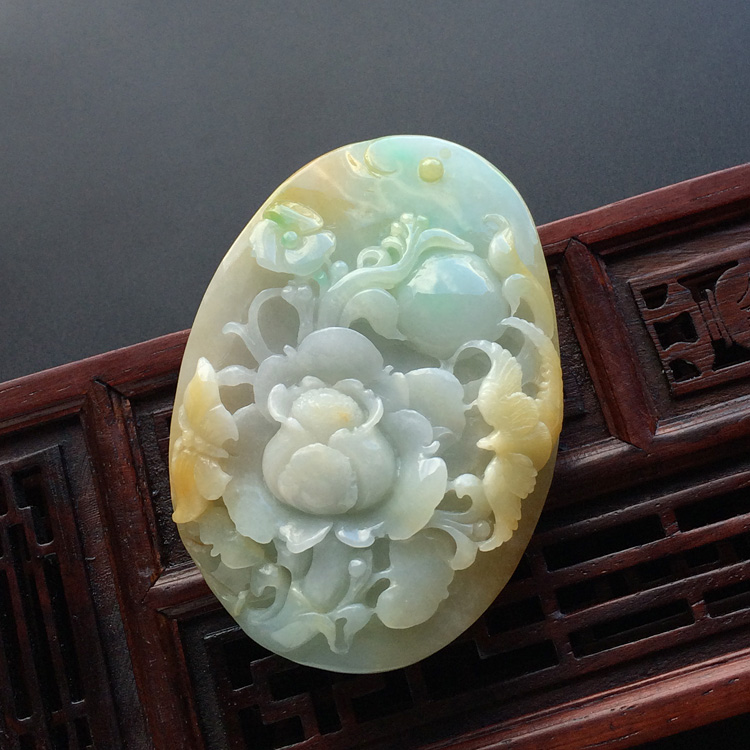 糯冰种晴水黄翡花开富贵挂件