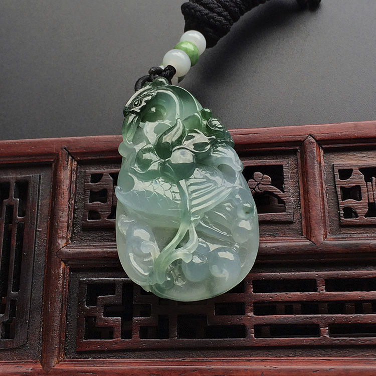 糯冰种飘花一路连科挂件