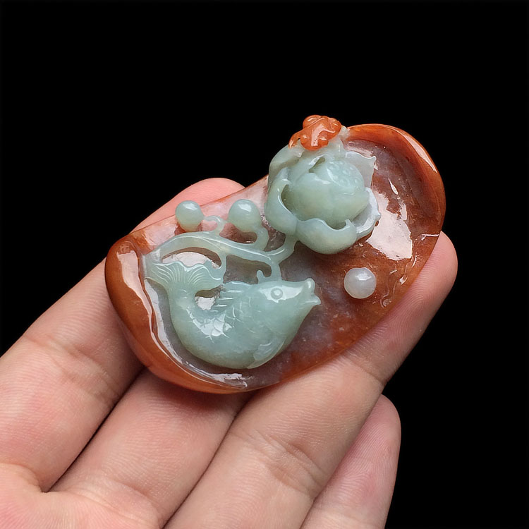 (超值推荐)糯冰种晴水褐黄翡年年有余挂件