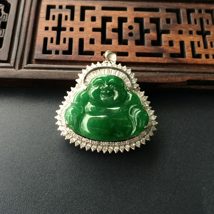 (超值推荐)糯冰种阳绿镶白金钻石玉佛胸坠