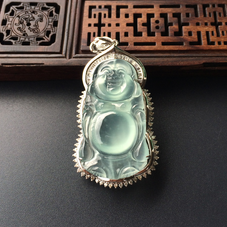 (超值推荐)冰玻种淡晴水镶白金钻石站佛胸坠