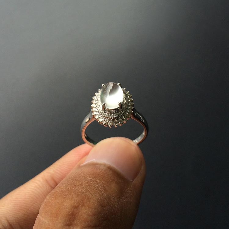 (超值推荐)玻璃种无色镶白金钻石戒指