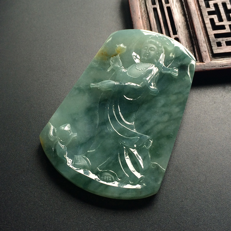 (超值推荐)糯冰种飘花莲座甘露挂件(陈德水大师出品)