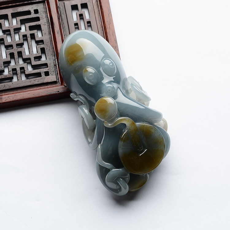 (超值推荐)糯冰种晴水带黄翡八方来财挂件