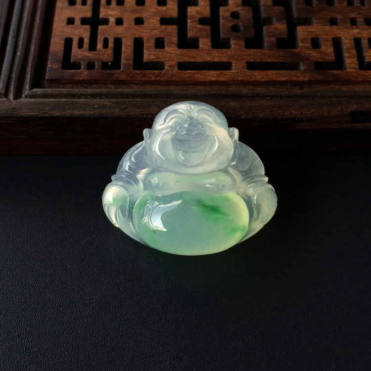 (超值推荐)冰种飘绿花玉佛胸坠面