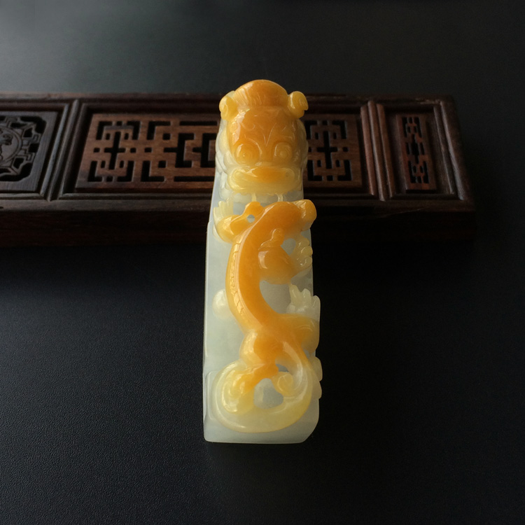 (超值推荐)糯冰种黄翡望子成龙挂件/手玩件