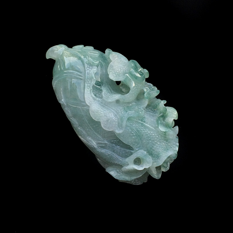 (超值推荐)糯冰种飘花白菜手玩件