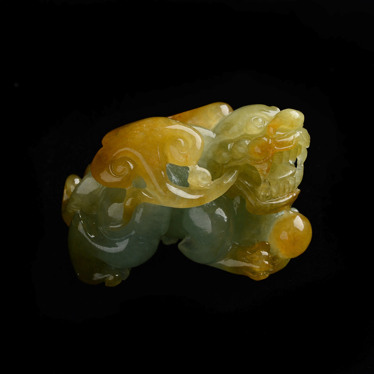 糯冰种晴水褐黄翡如意貔貅挂件