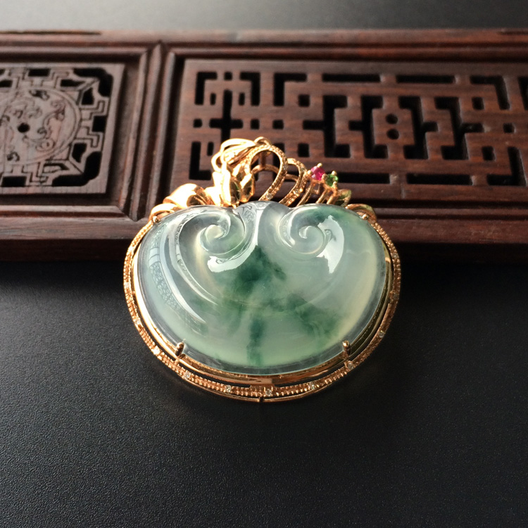 (超值推荐)冰种飘花镶玫瑰金钻石如意胸坠